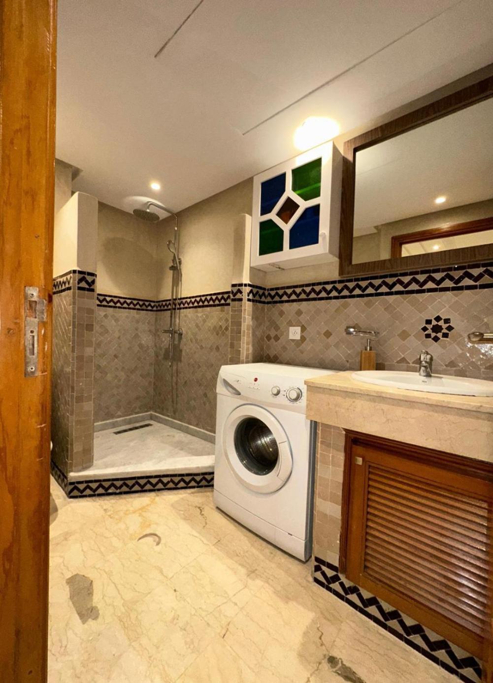 Appartement Moderne En City Center Marrakech-Gueliz Marrakesch Exterior foto